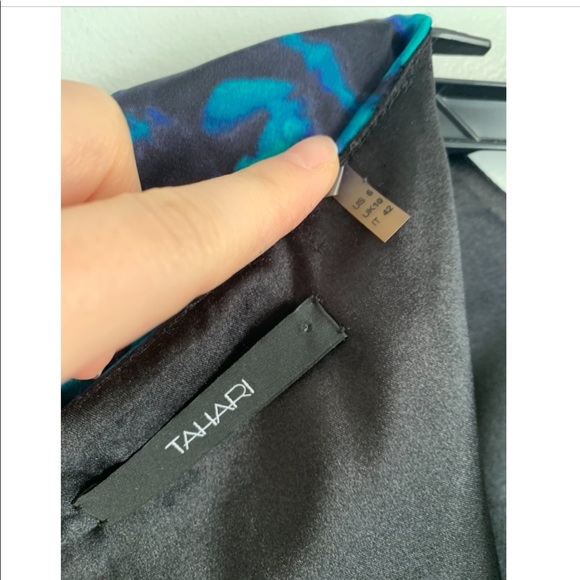 Tahari floral blue/ Navy Sheath Short Sleeve dress Size 6 - Picture 5 of 6